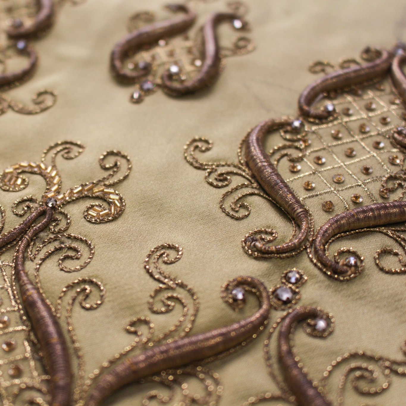 Module 1002: Exploration of Embroidery for Haute Couture Fashion (8712029077763)