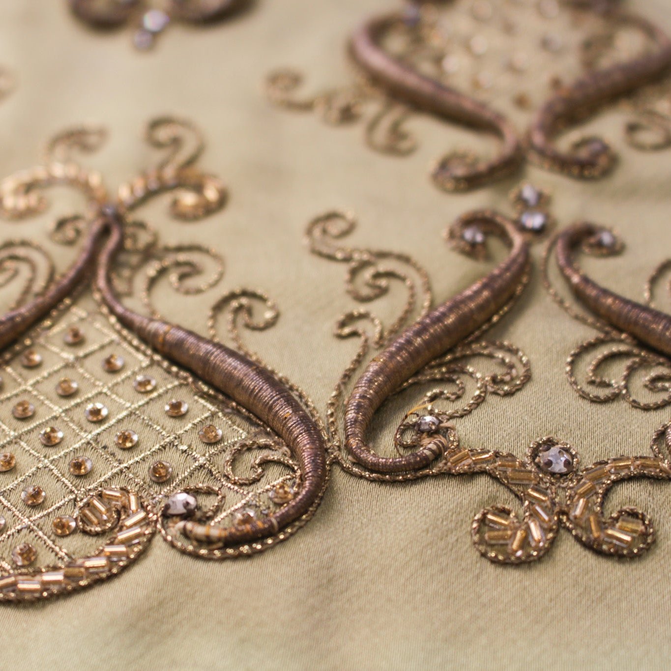 Module 1002: Exploration of Embroidery for Haute Couture Fashion (8712029077763)