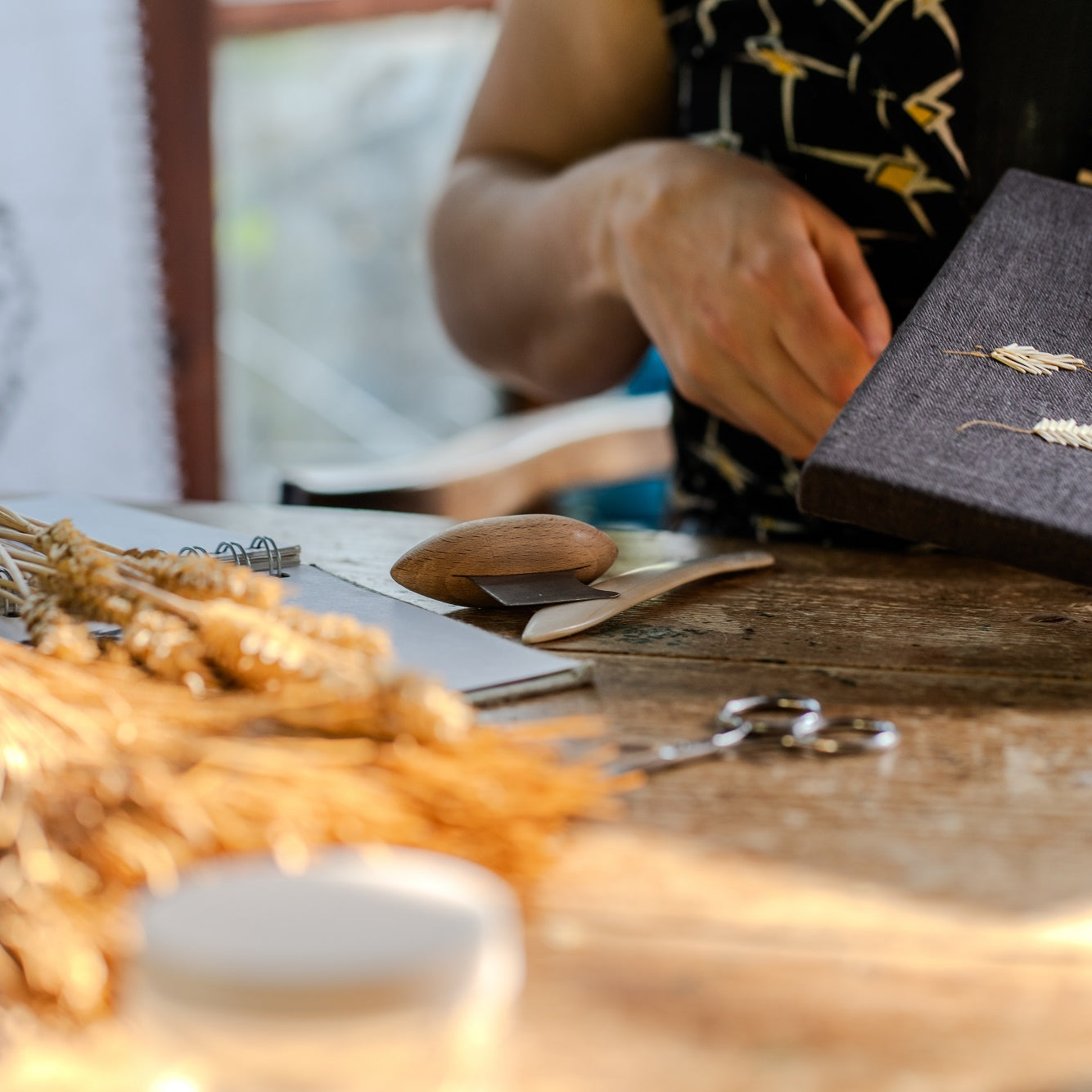 Hanny Newton Guest Tutor Hand Embroidery Course 'Texture and Shine'