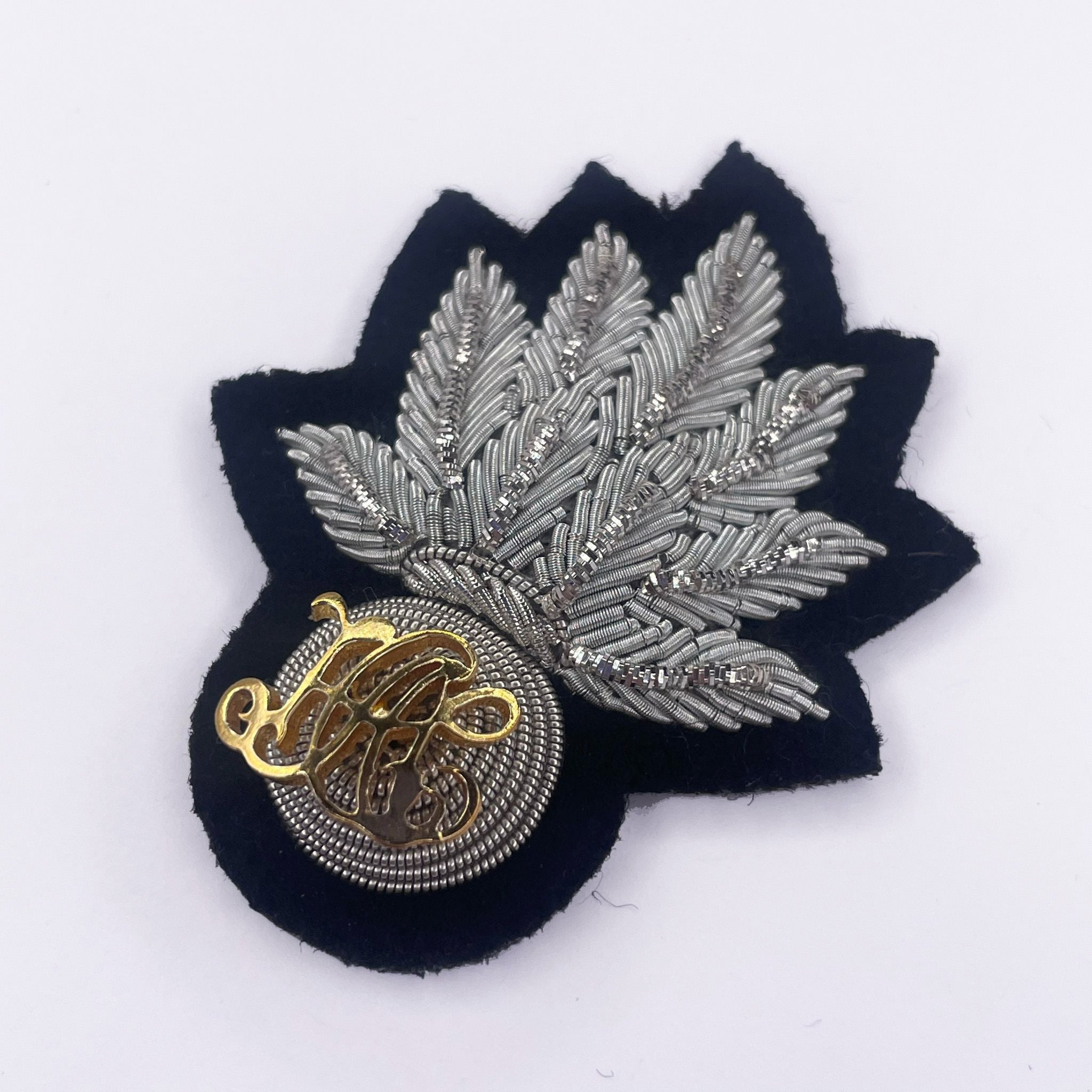 Honourable Artillery Company Officers Dress Hand Embroidered Goldwork Cap Badge