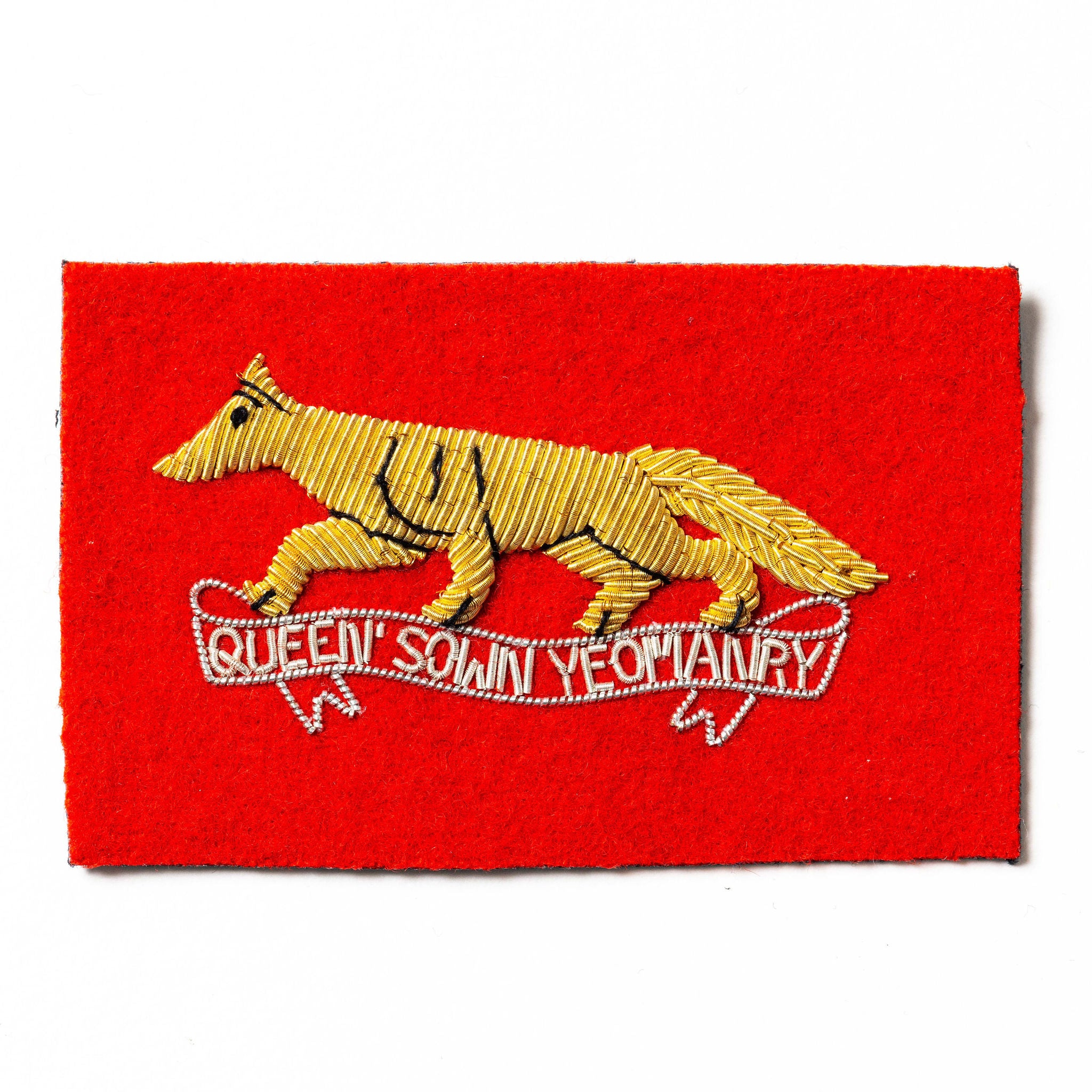 Queens Own Yeomanry Beret Badge (Running Fox) - Red