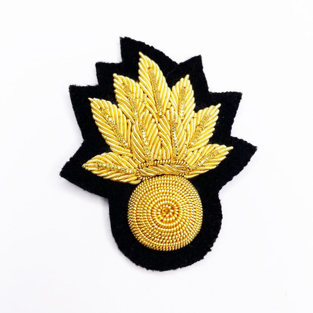GRENADIER GUARDS CAP BADGE (4334349484104)