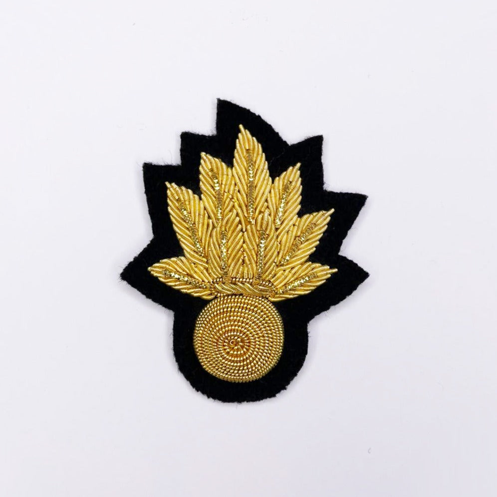 GRENADIER GUARDS CAP BADGE (4334349484104)