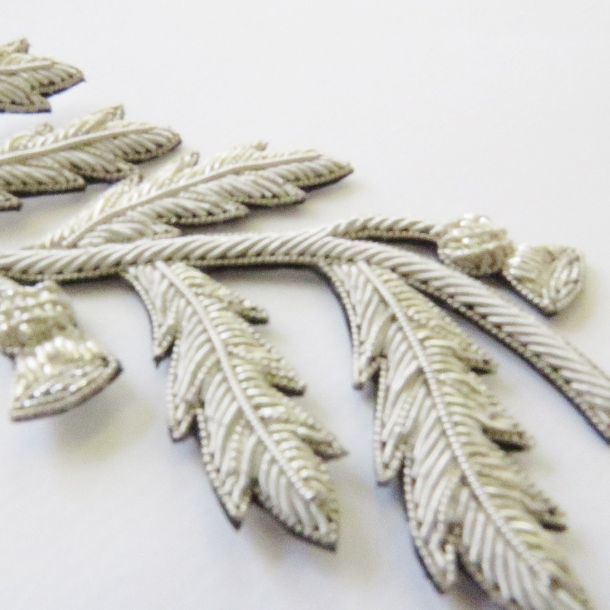 Repeat Pattern Thistle Silver (4334445723720)