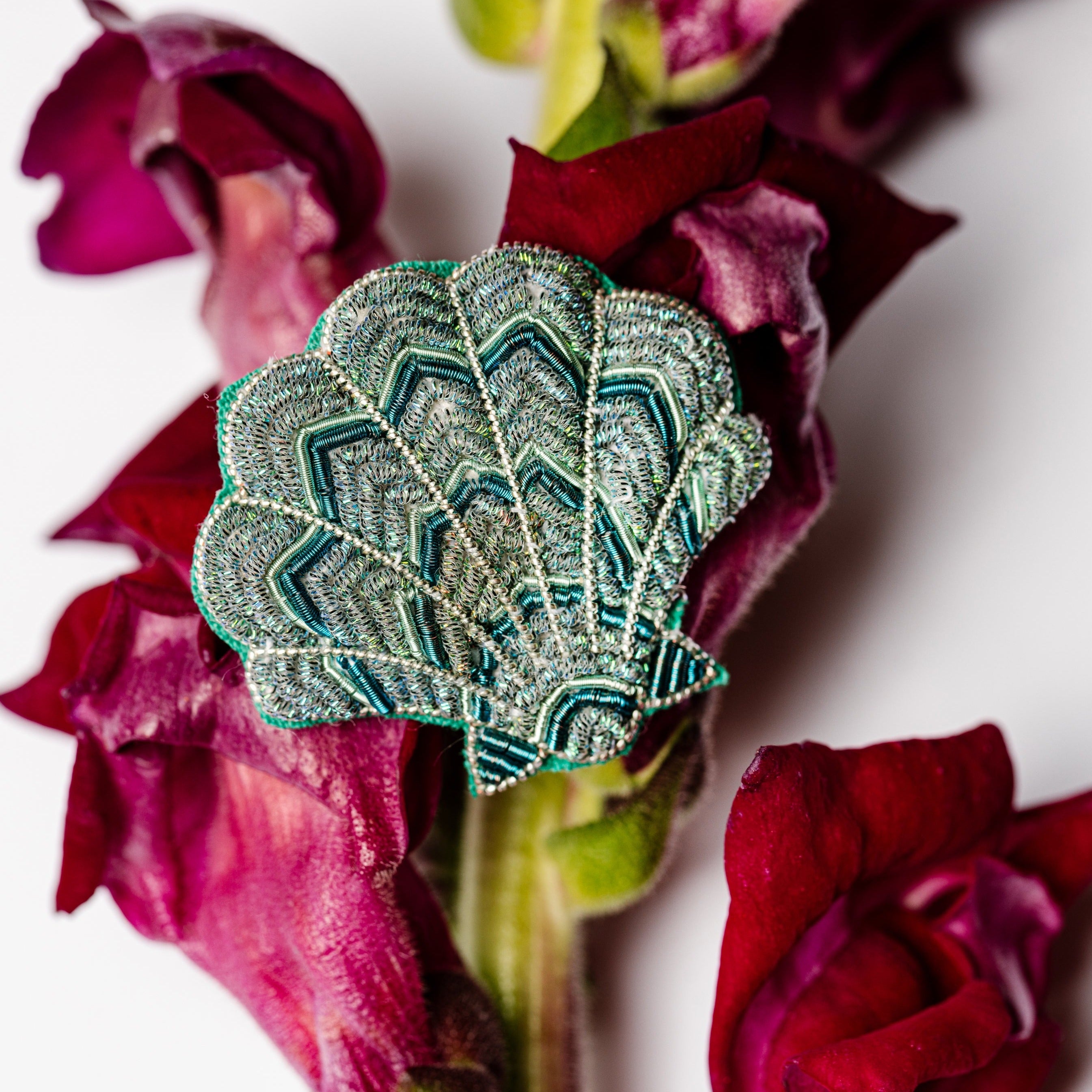 Oceans Clam Shell Brooch (5776972120230)