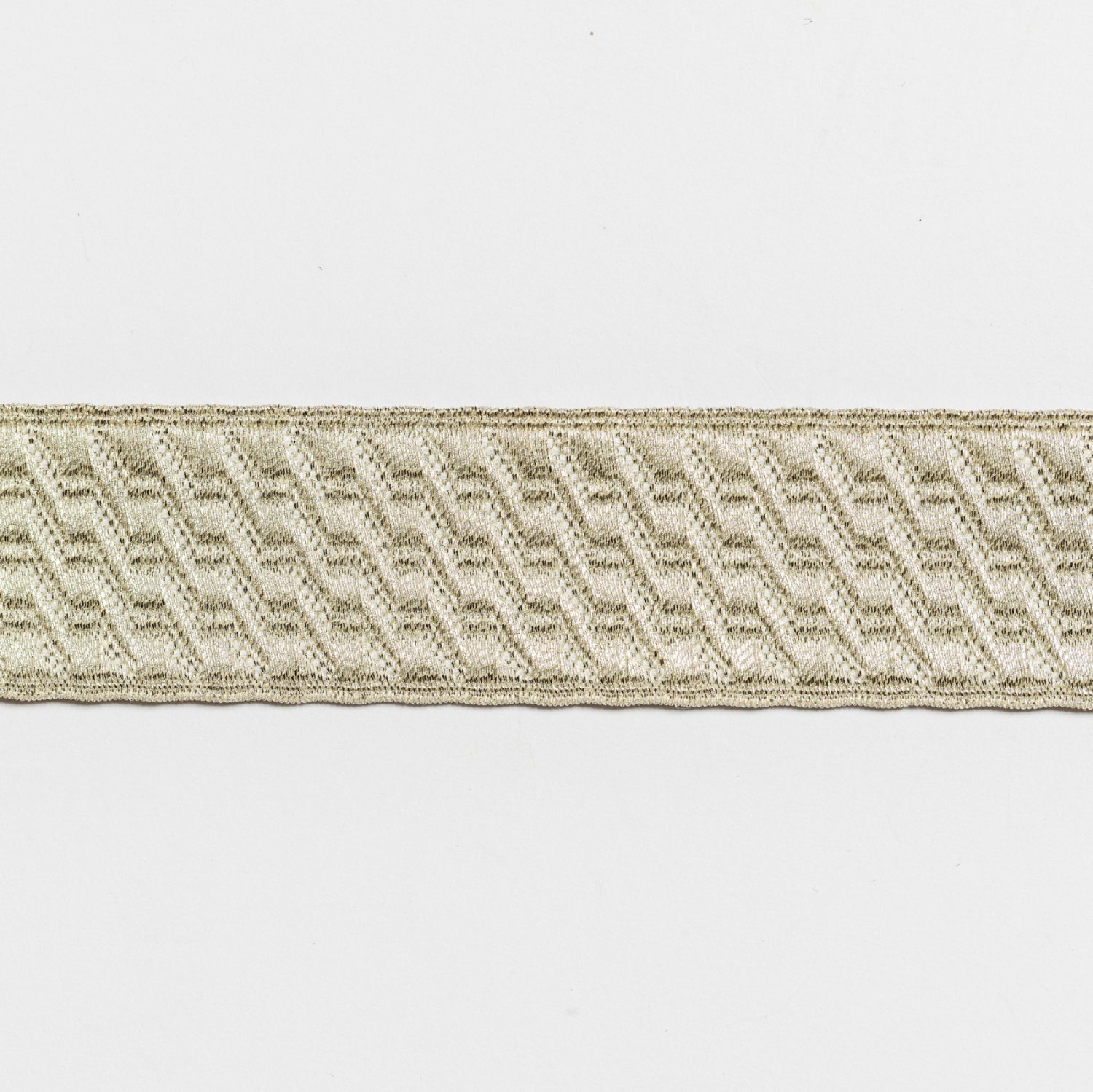 B&S Lace - Silver mylar (7614494245123)