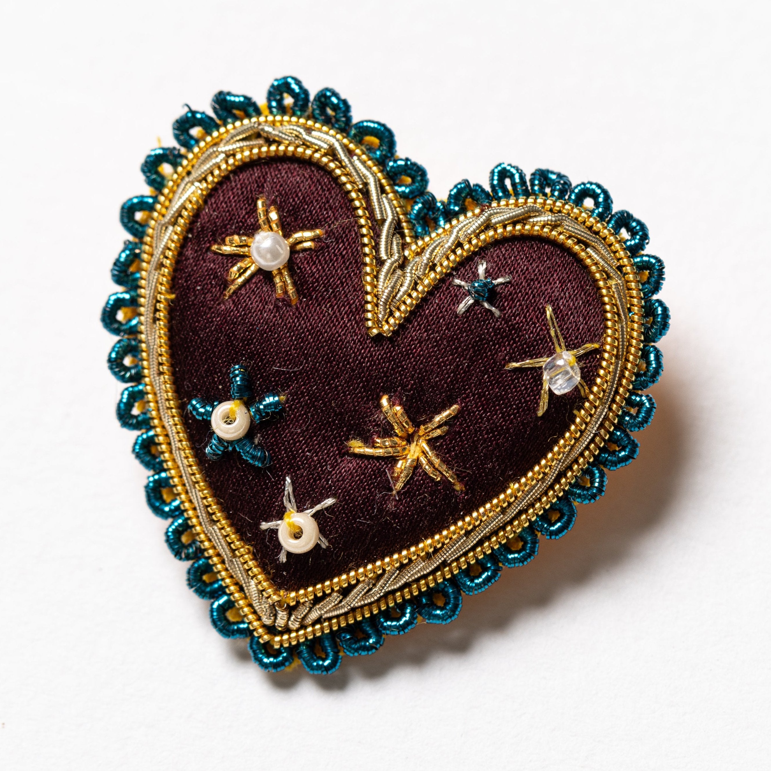 Heart Wings Hand-Embroidered Brooch Pin Heart Wings Hand-Embroidered Brooch Pin