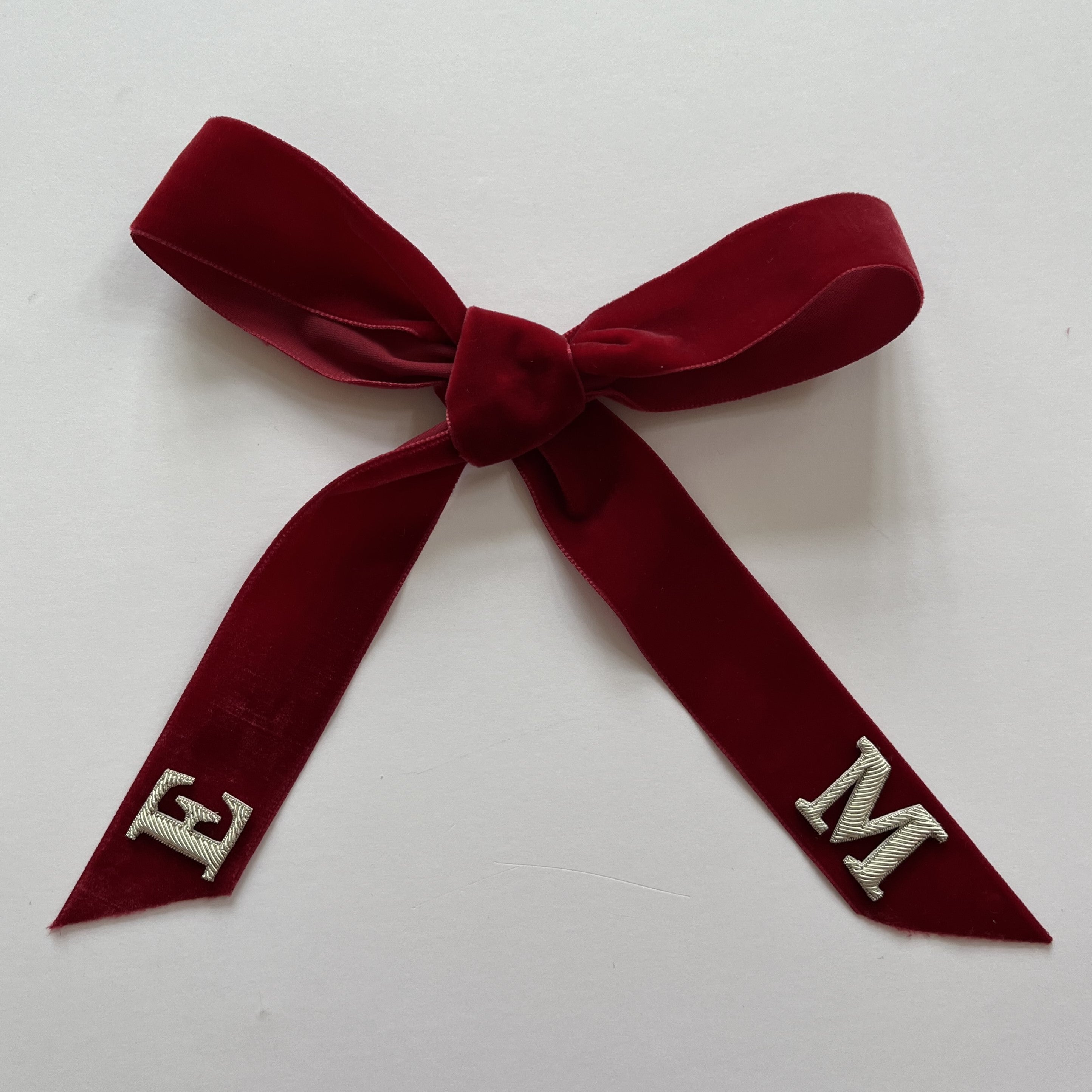 Hand & Lock School: Christmas Ribbon Goldwork Lettering Taster Course