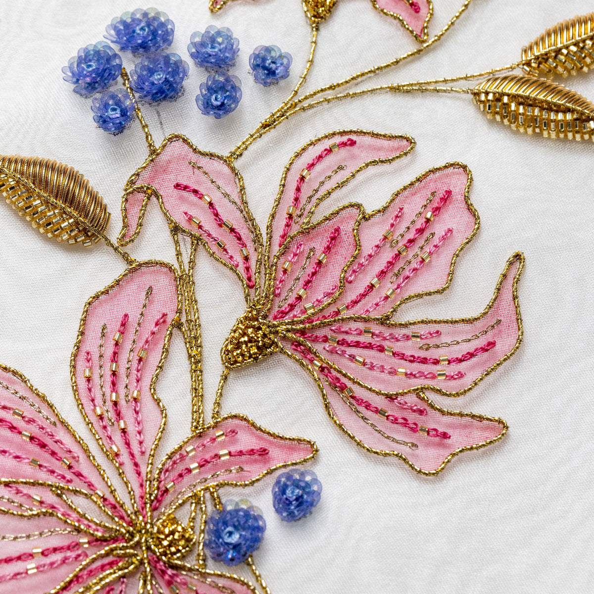 SOLD OUT Floral Painting and Embellishment Course – Hand & Lock