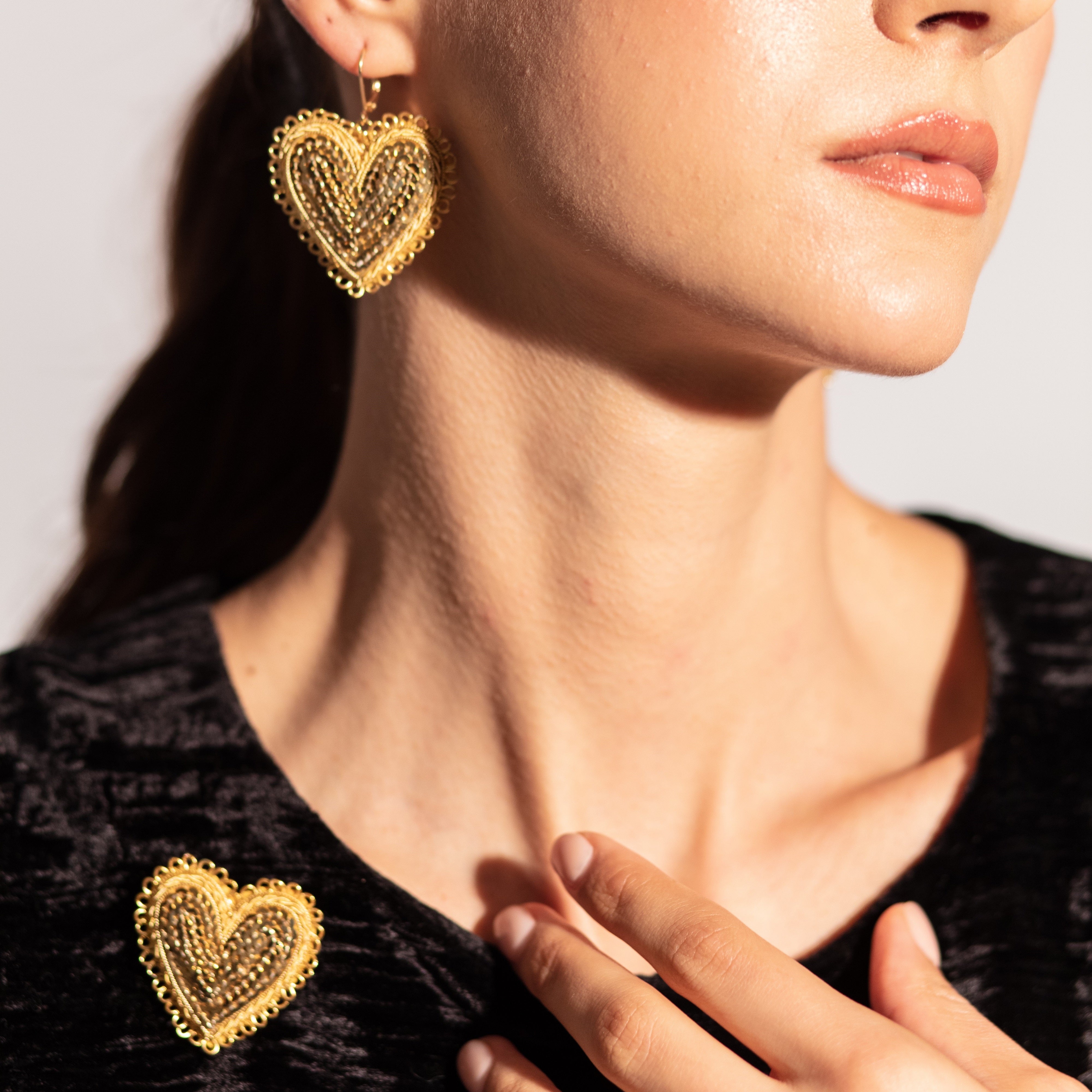 The Golden Heart Brooch (8274450448643) (8707332112643)