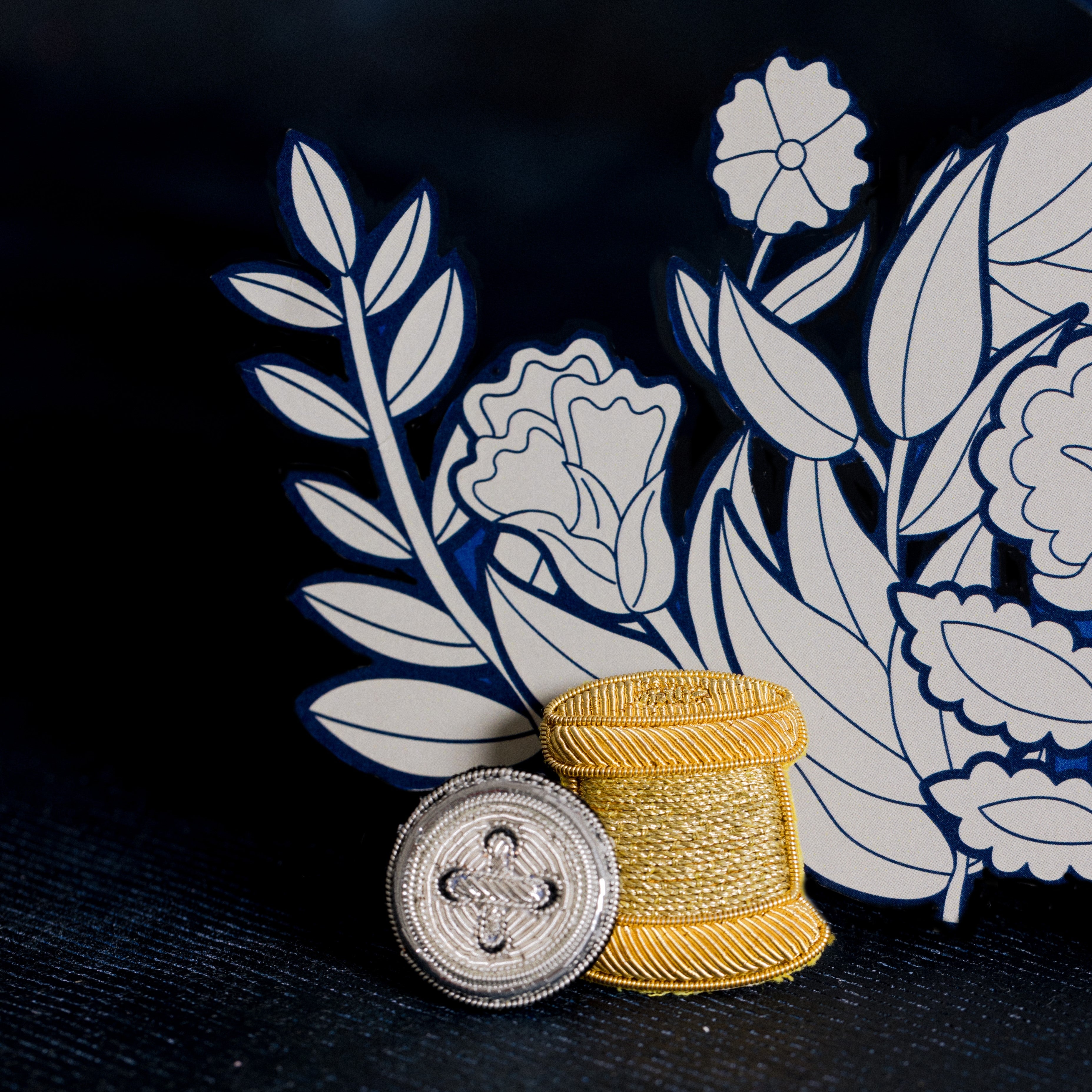 Silver Button Brooch – Hand & Lock