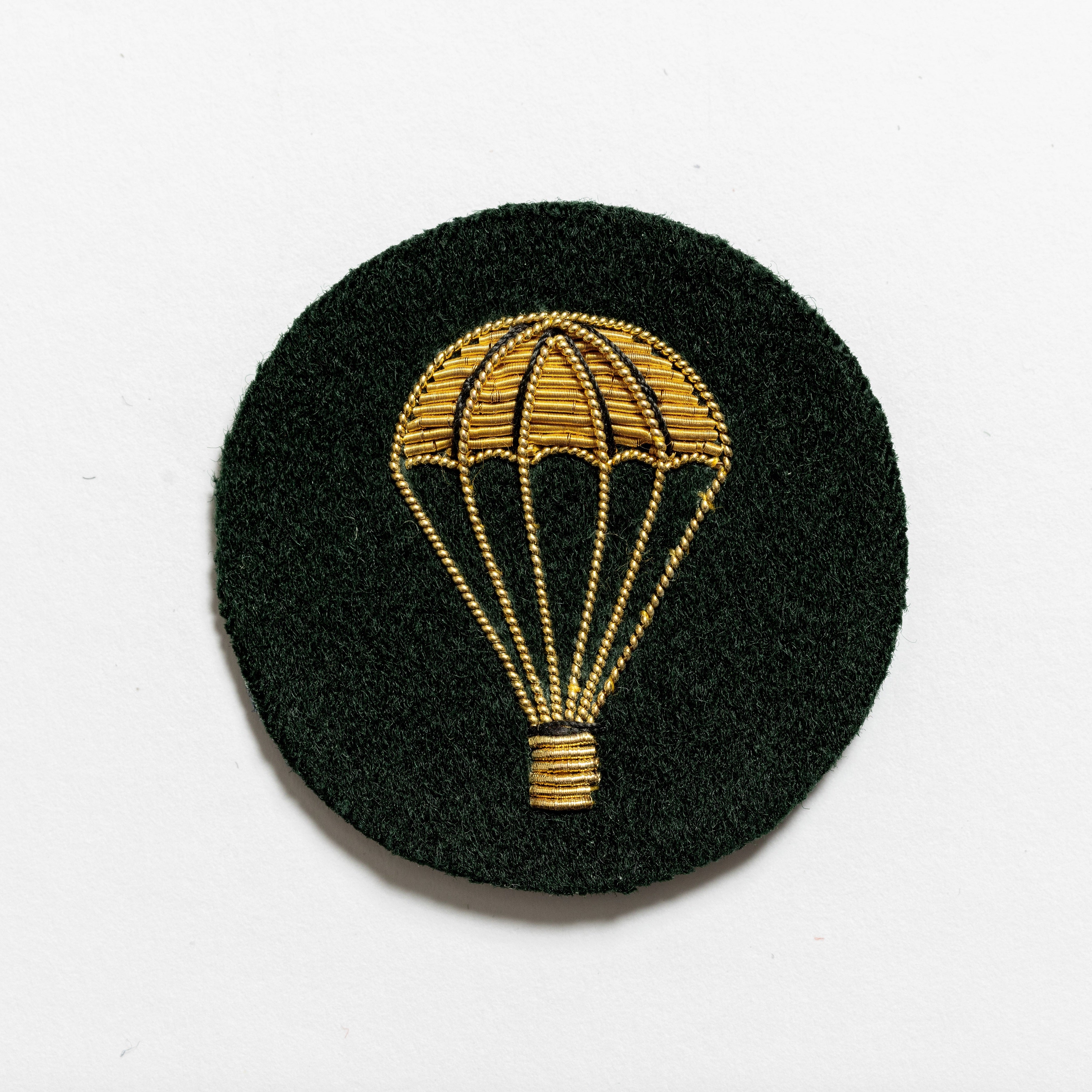 PARACHUTE (ONLY) ARM BADGE ON COLOURS (4334327922760)