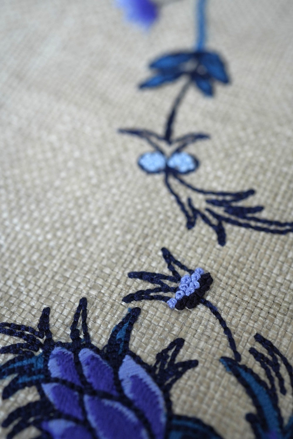 Hand and Lock - Bespoke Embroidered Slippers - Dunhill