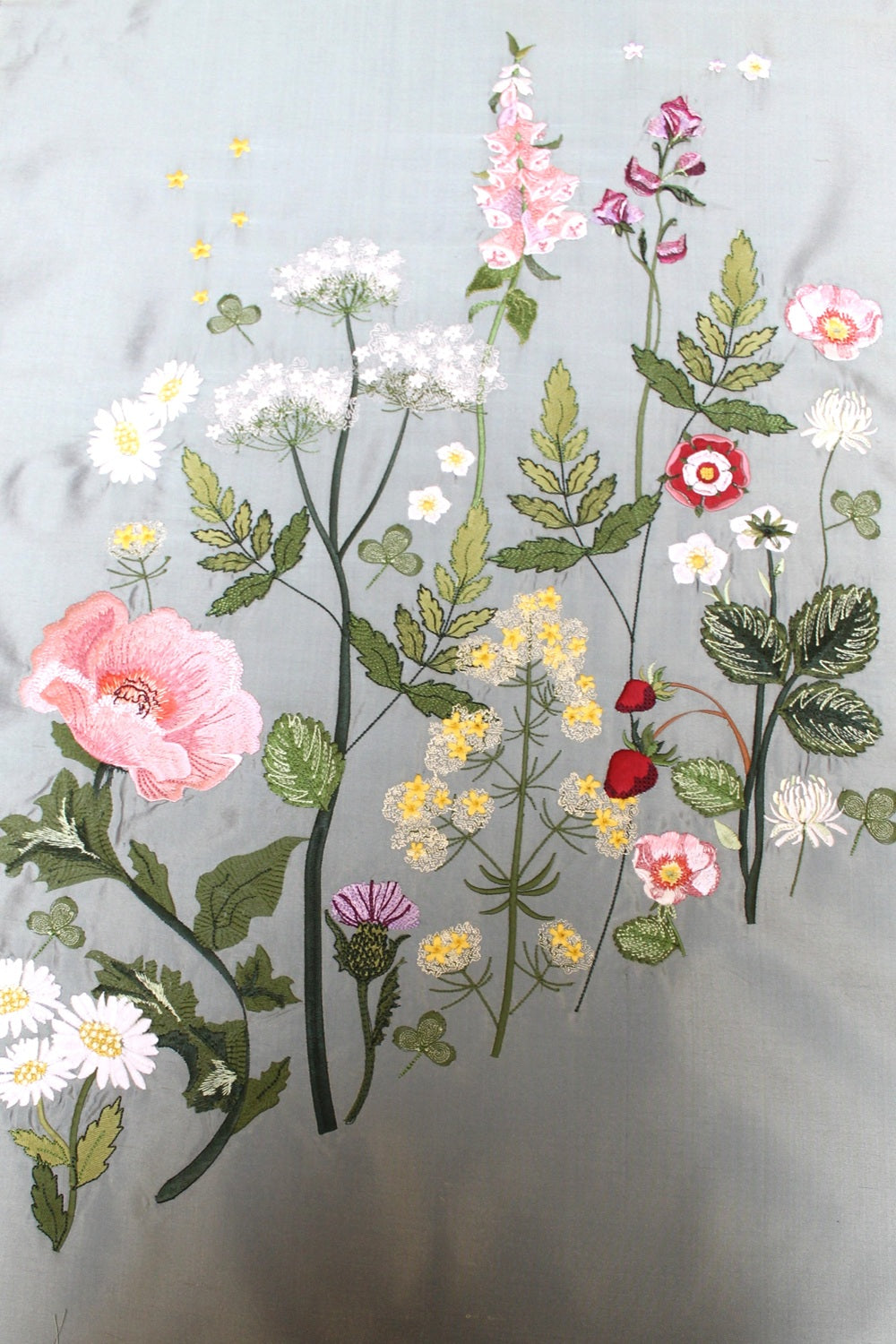 Hand and Lock - Bespoke Embroidered Wedding Dress Train - Claudia and Jack 