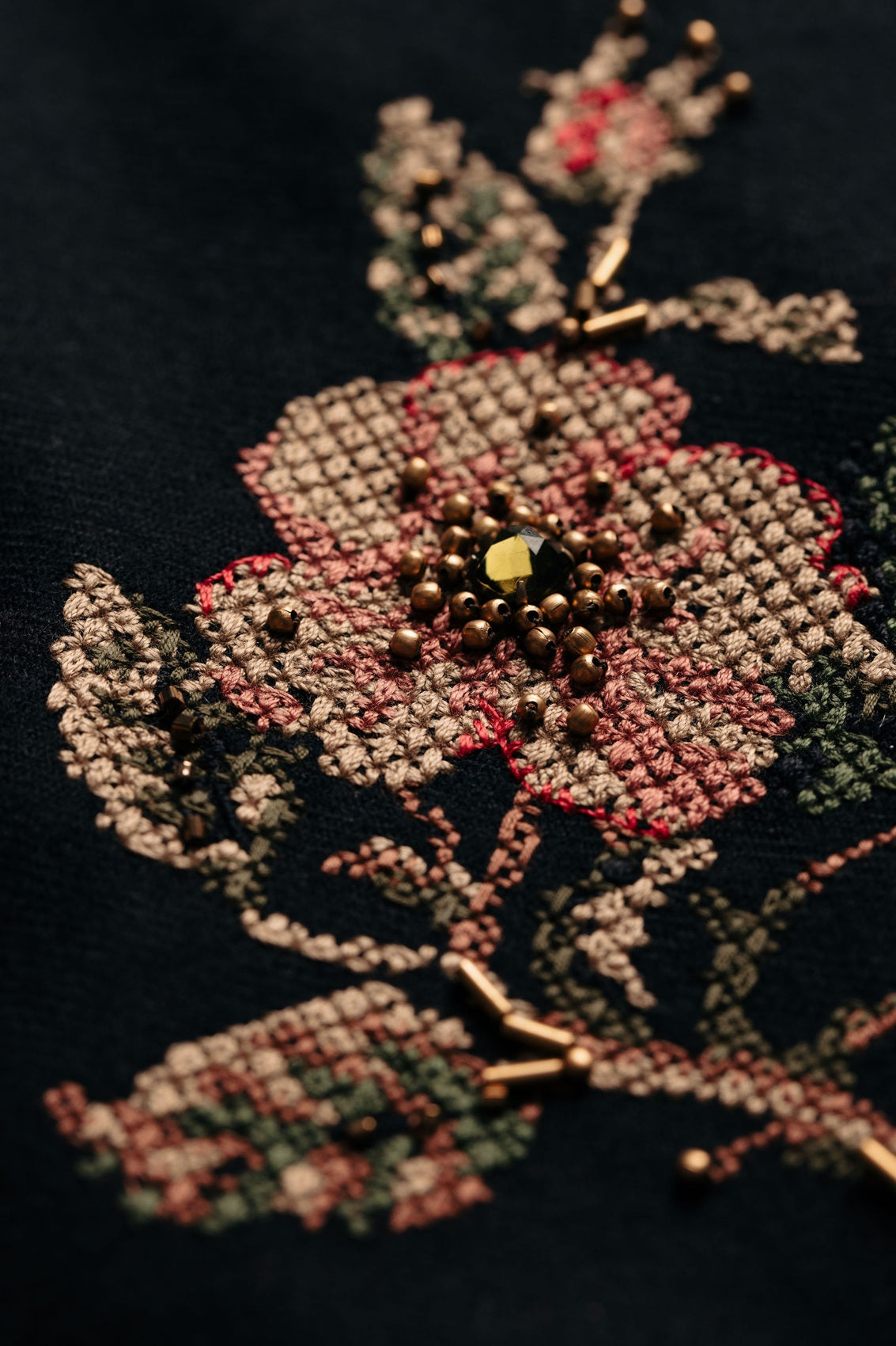 Hand and Lock - Bespoke Machine Embroidery and Hand Beading - Isabel Bay 