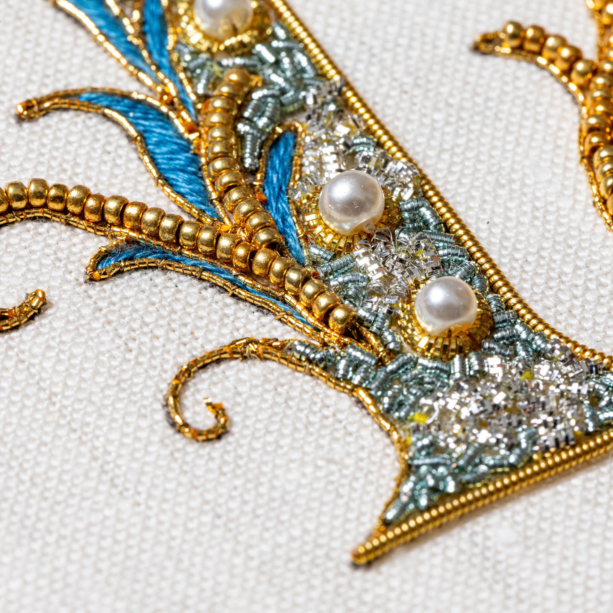 Hand and Lock School Hand Embroidery Course - Contemporary Monogramming