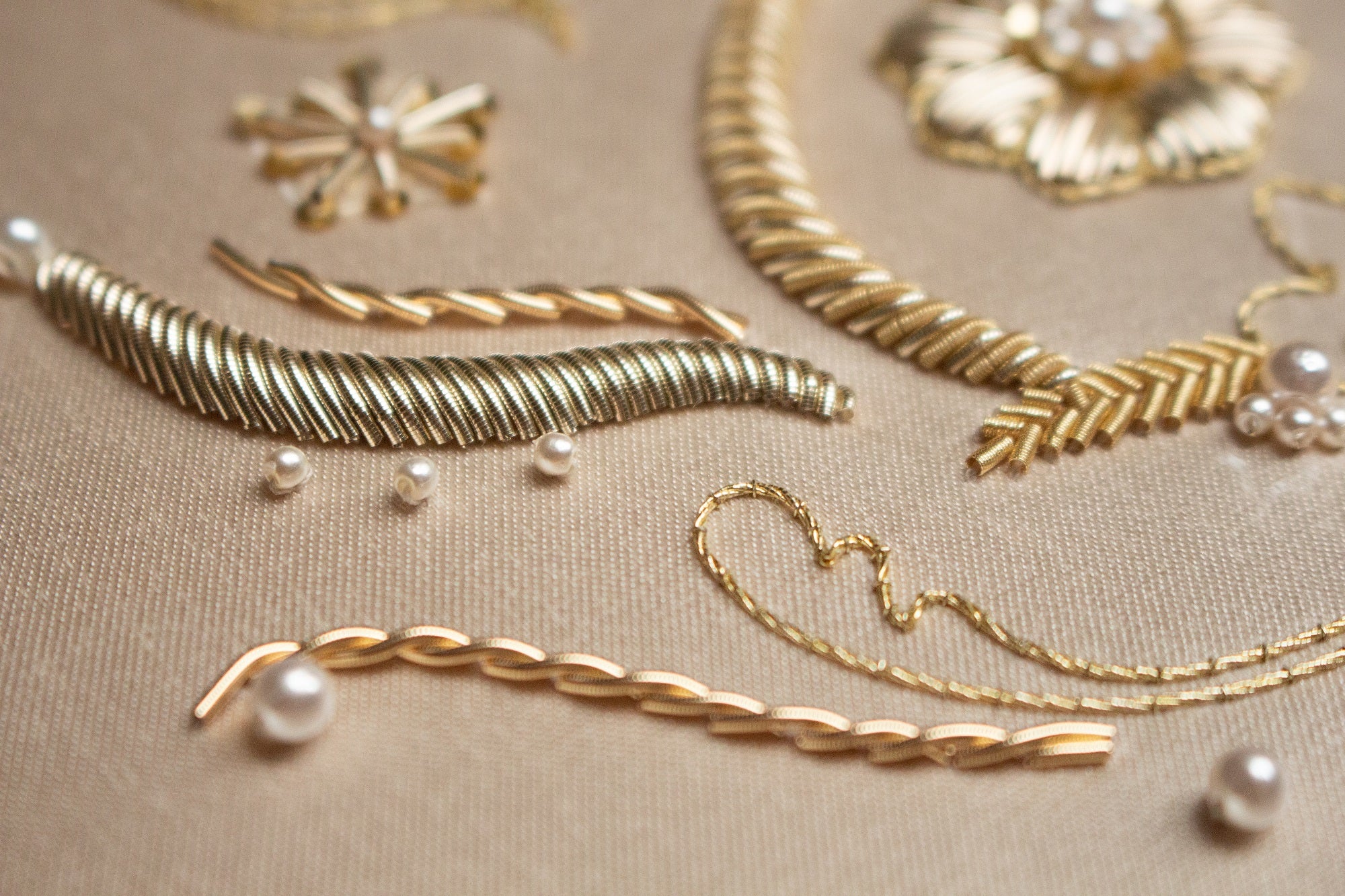 Hand and Lock School Hand Embroidery Course - Goldwork for Couture Fashion 