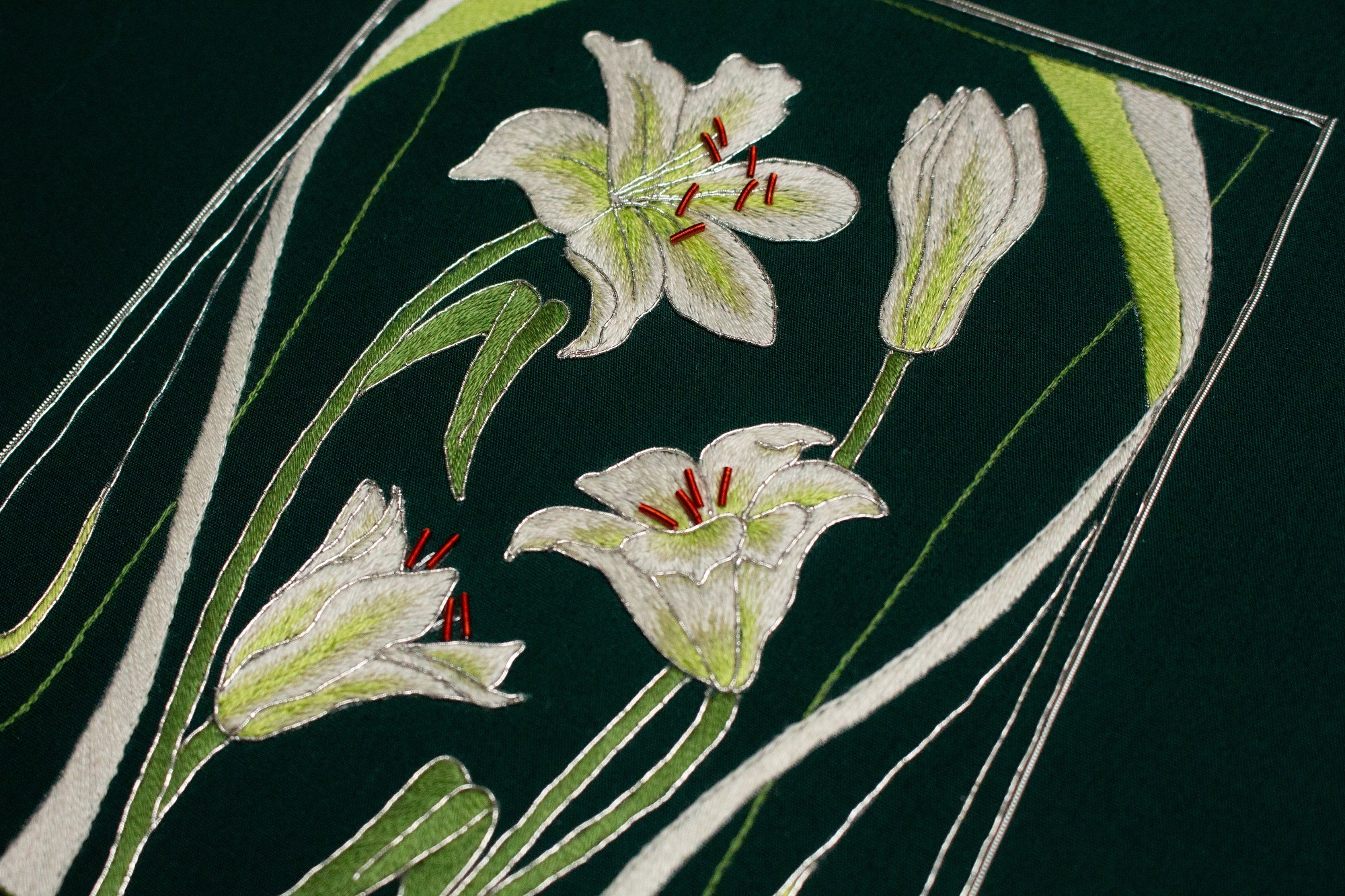 Hand and Lock School Hand Embroidery Course - Silk Shading Lilies 