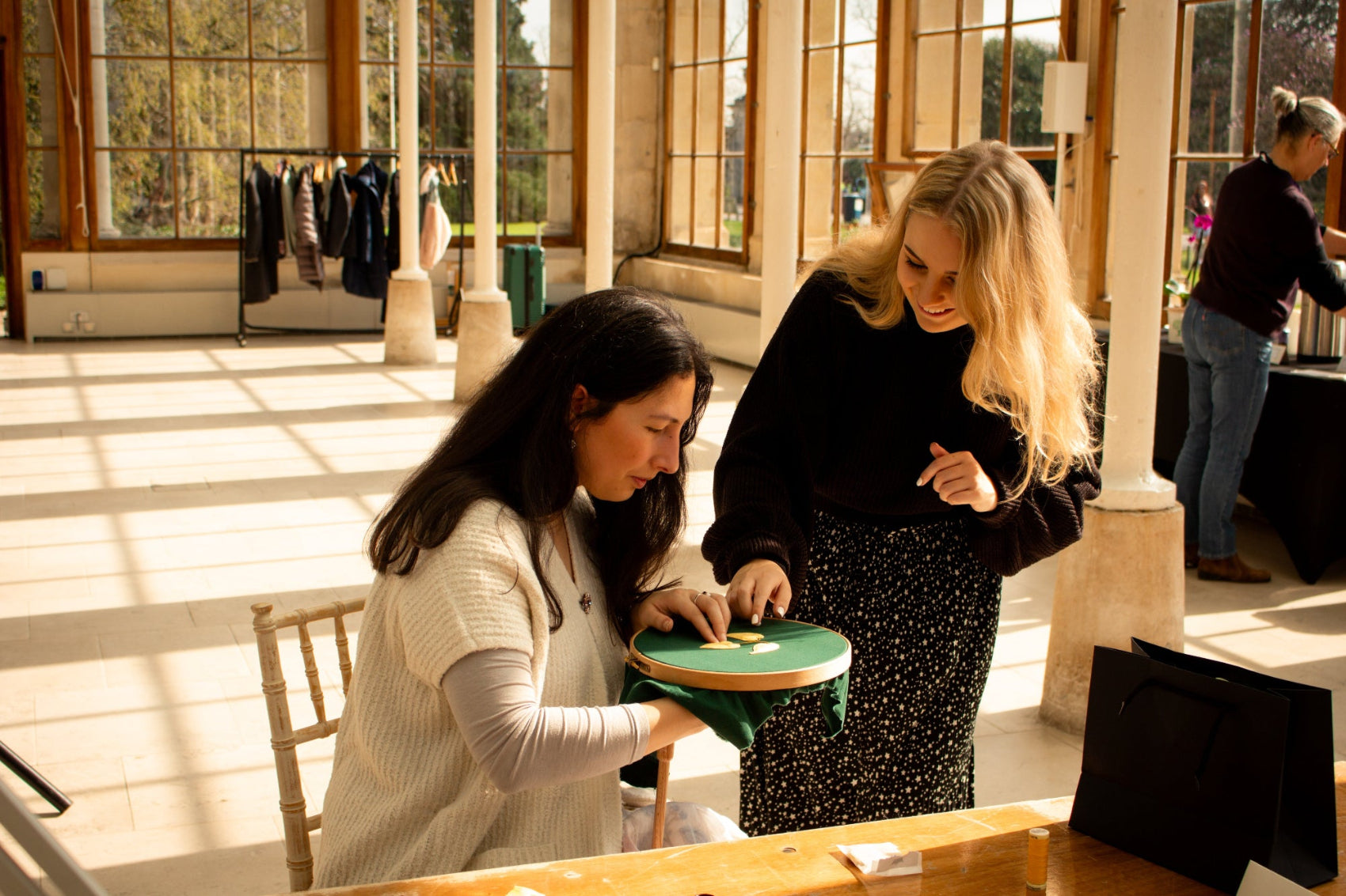 Kew Gardens External Course - Lucy Teaching - Used for Threads