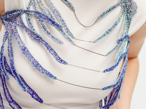 Lizzie Gray – Hand & Lock