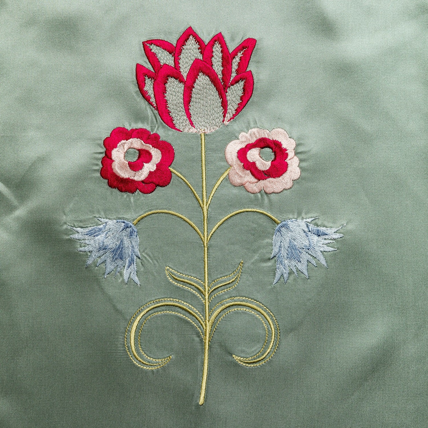 Marie Antoinette Goldwork Embroidery Kit - Machine Embroidery Sample