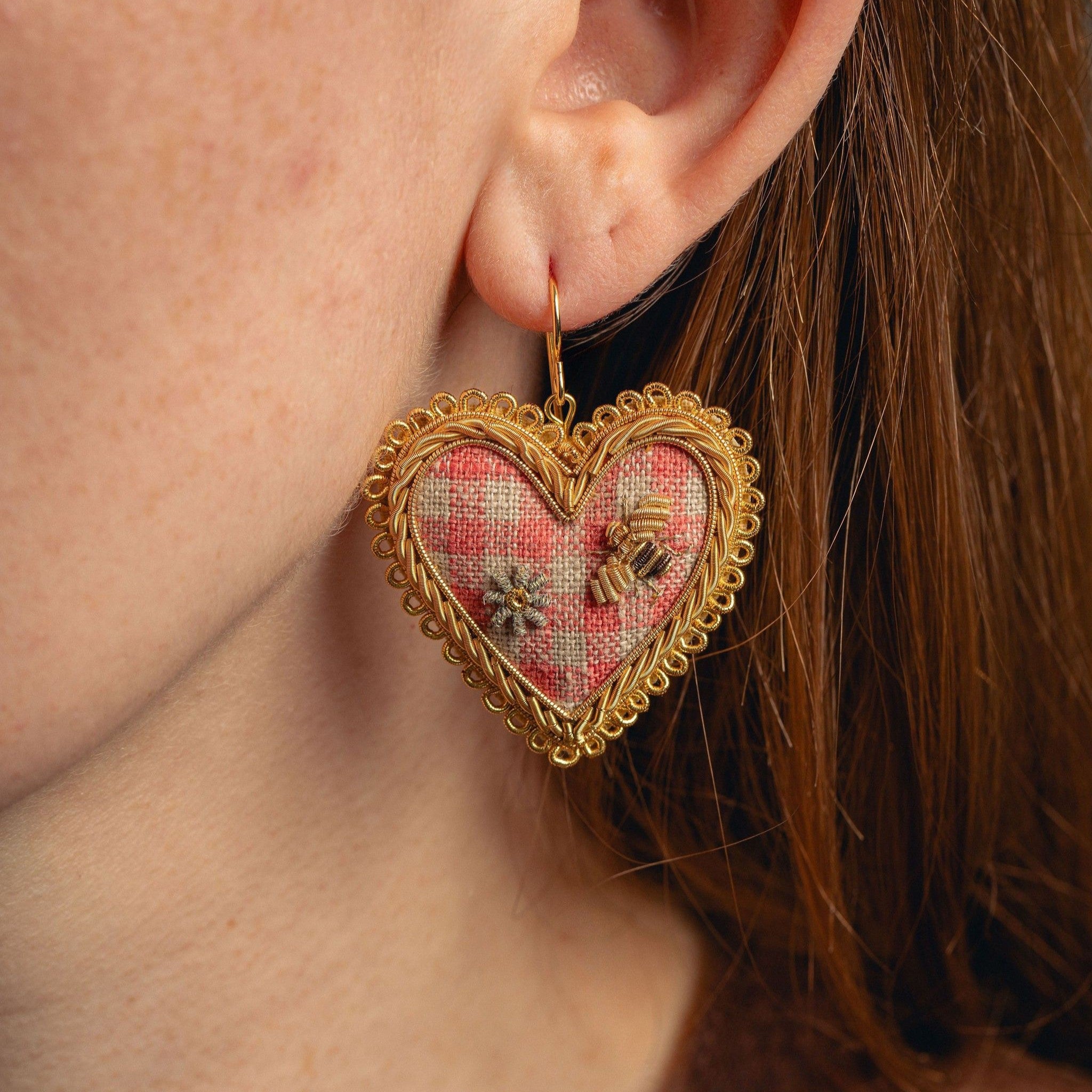 Picnic Heart Earrings - Hand Embroidered gingham heart earrings with daisy and bee details