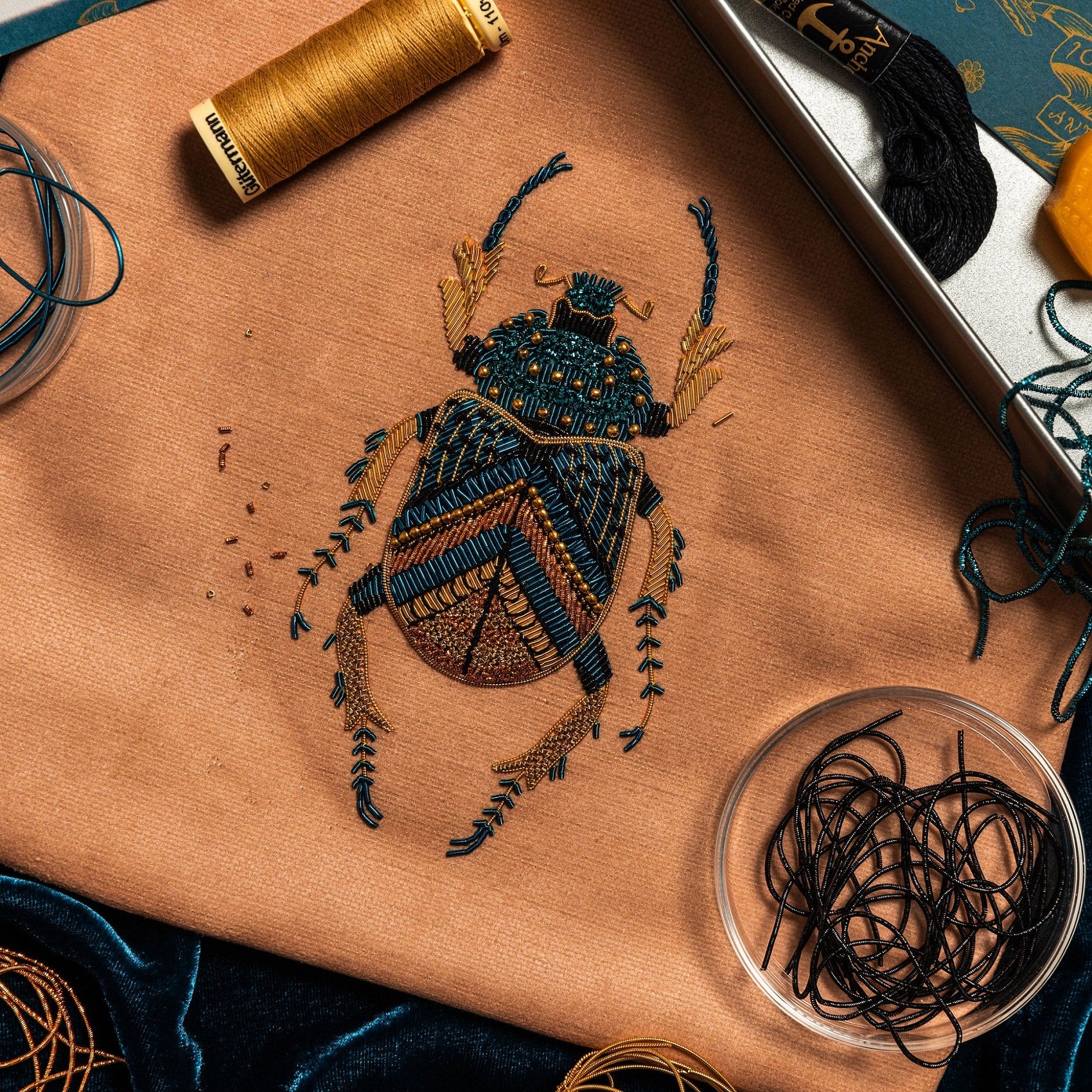 ゴブラン絵画【クレオパトラ&ライオン】 ゴブラン絵画