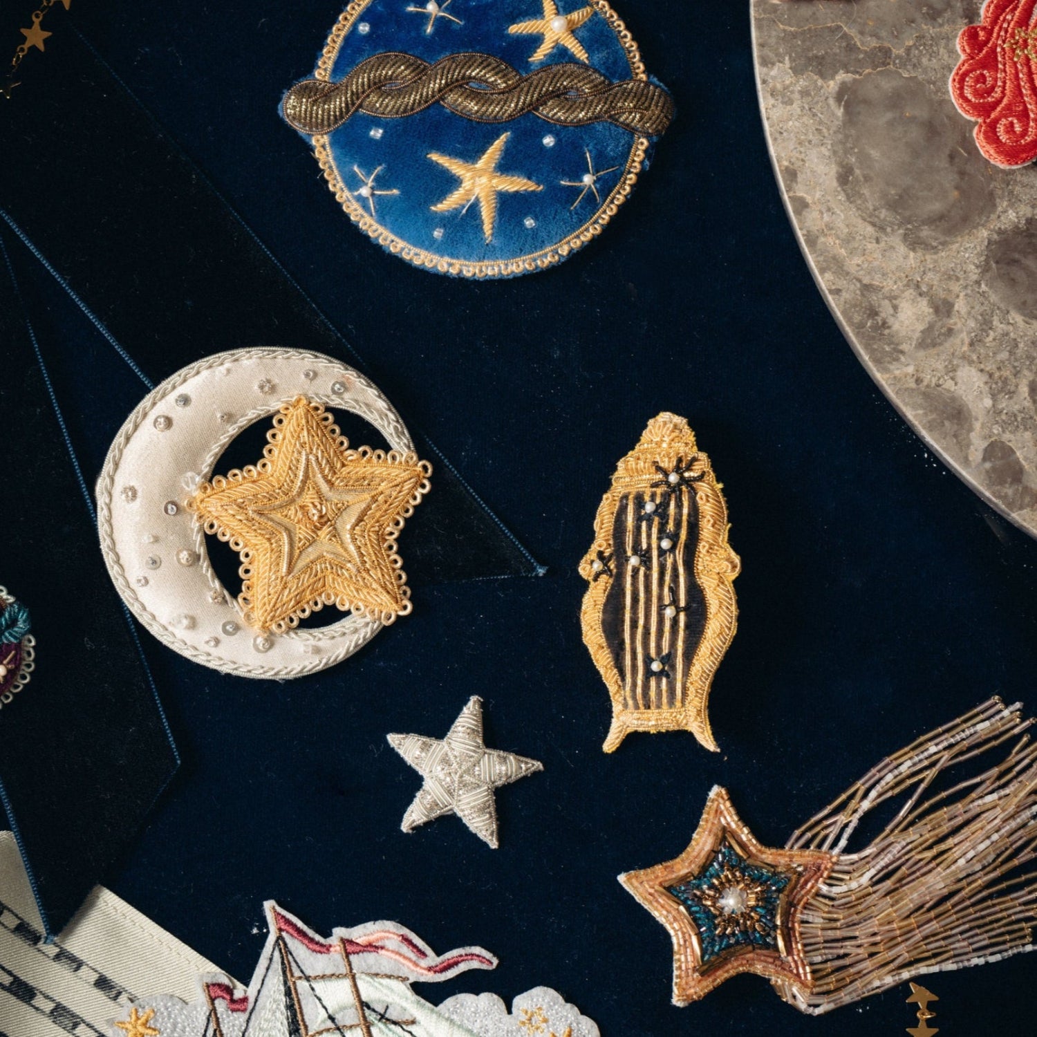 Moon and Star Clip (14746788757882) (14746768310650)