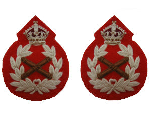 FIELD MARSHAL RANK BADGE IN SILKS WITH KING'S CROWN (4344138367048)