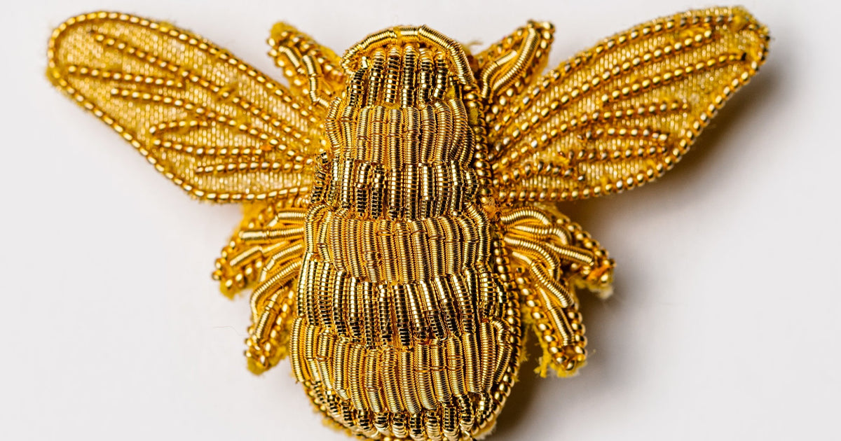 Goldwork_Bee_Brooch_Hand_Embro 