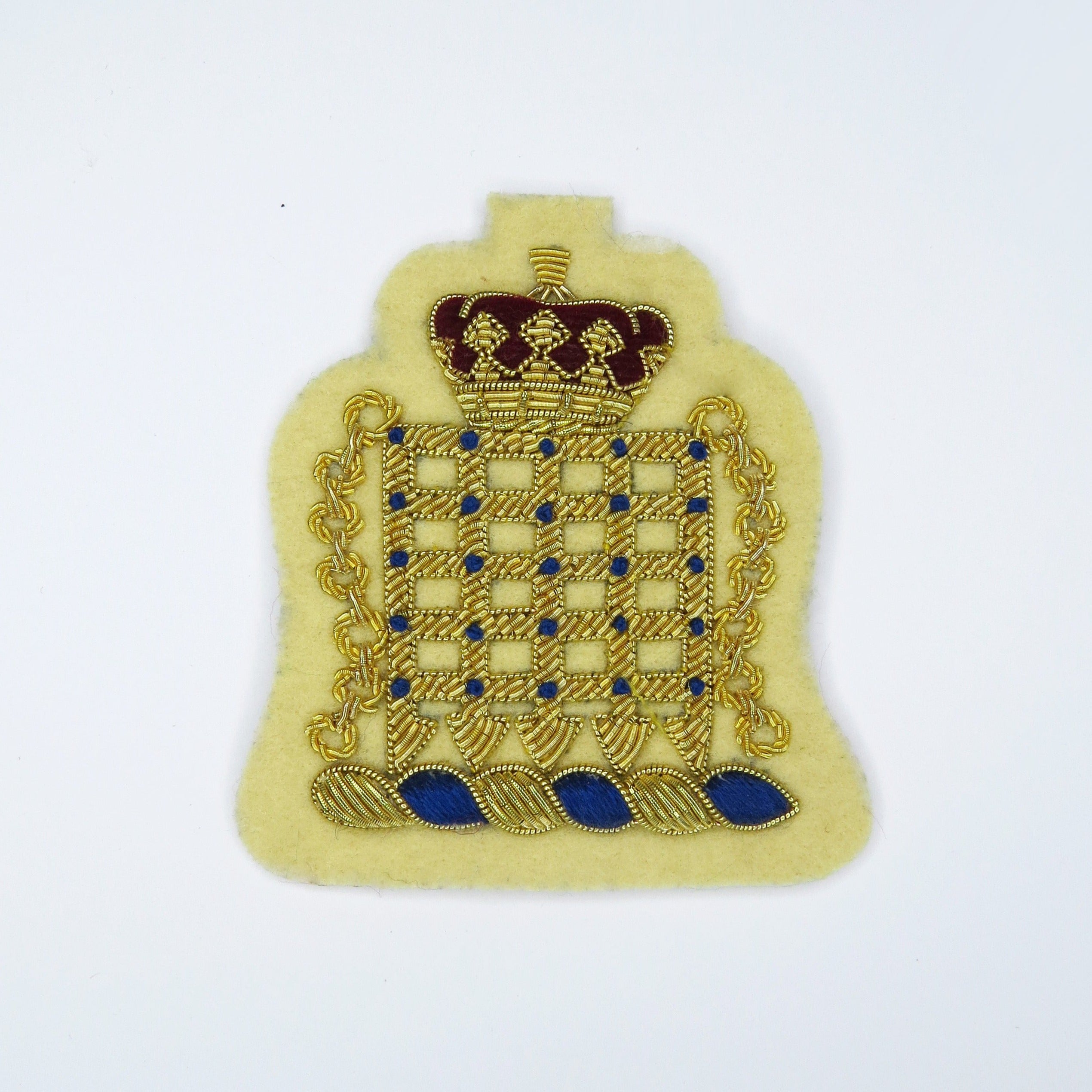Wessex Yeomanry Gloucestershire Hussars Portcullis SNCO rank badge (6254182432947)